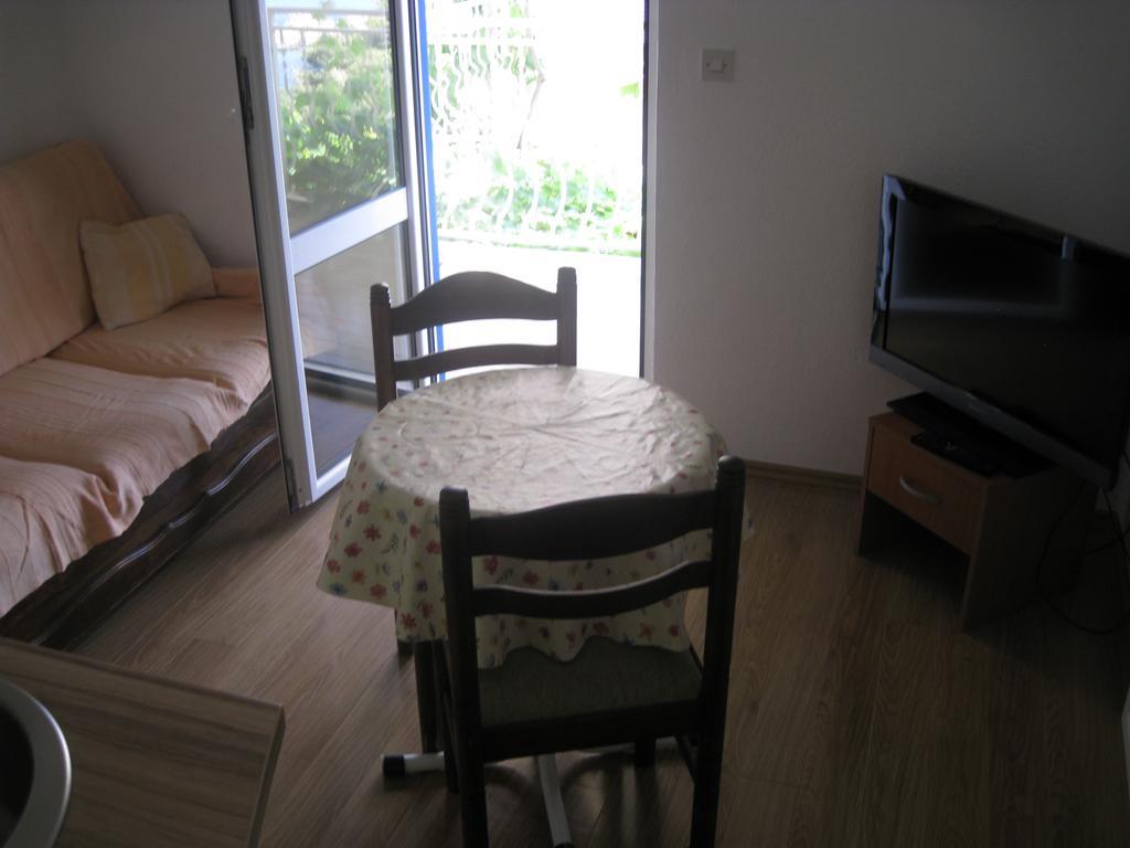 Apartmani Famelja Jovanovic Sveti Stefan Zimmer foto