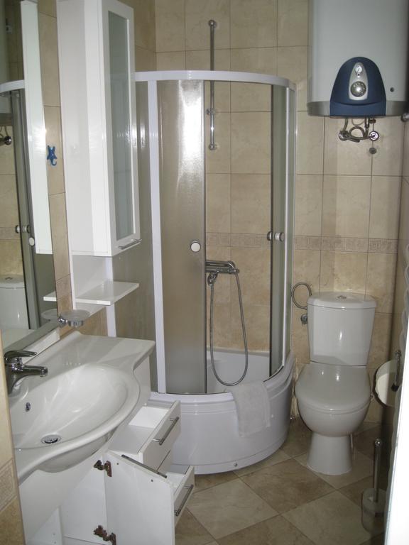 Apartmani Famelja Jovanovic Sveti Stefan Zimmer foto